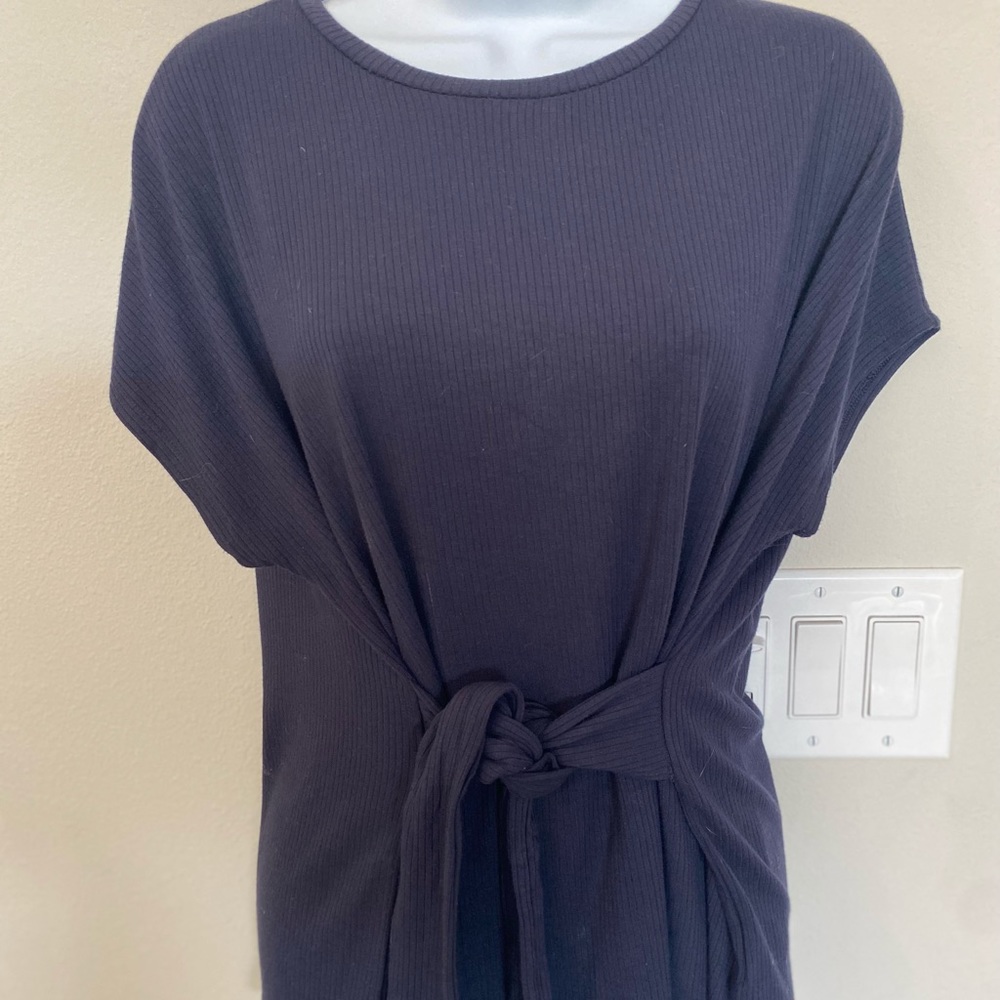 Express Sz M Navy Blue Tie Front Top